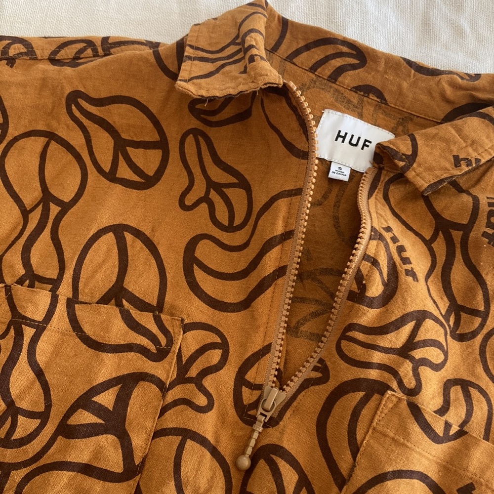 HUF rare peace sign linen blend men’s top small